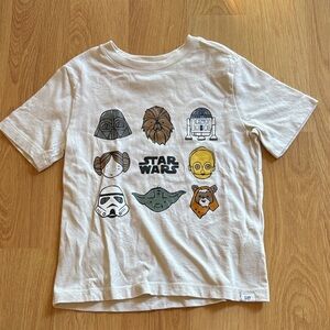 Gap Star Wars white tee shirt size 5